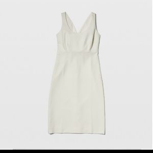 🤩🤩🤩 club monaco button back vent dress